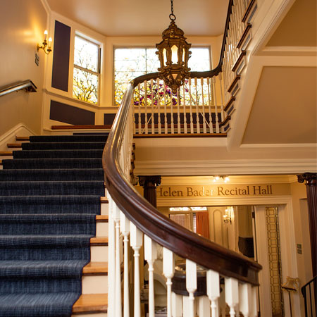 mcintosh goodrich mansion hallway
