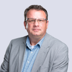 Website-Headshots-and-logos-13